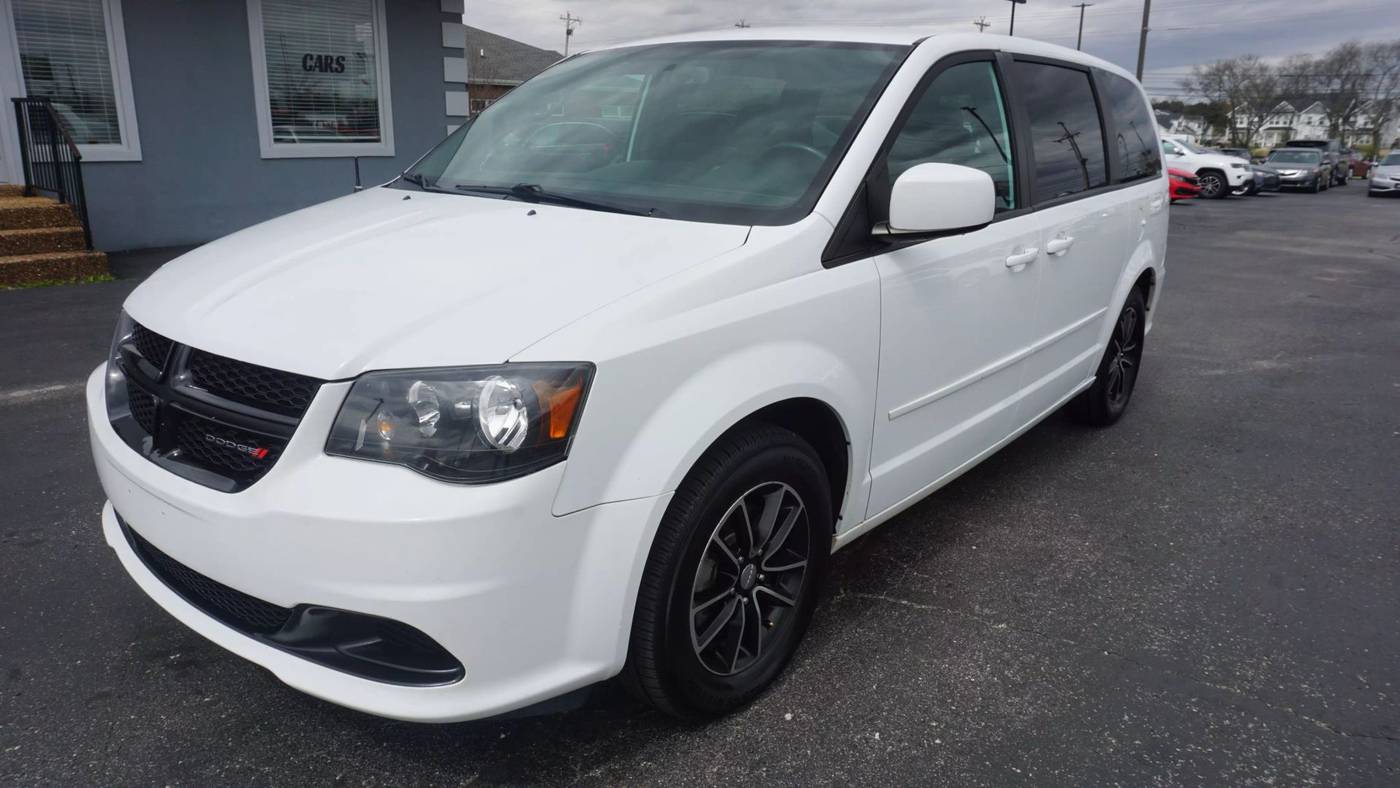 2017 Dodge Grand Caravan SE Plus — Minivan — 155,797 mi — Lebanon, TN