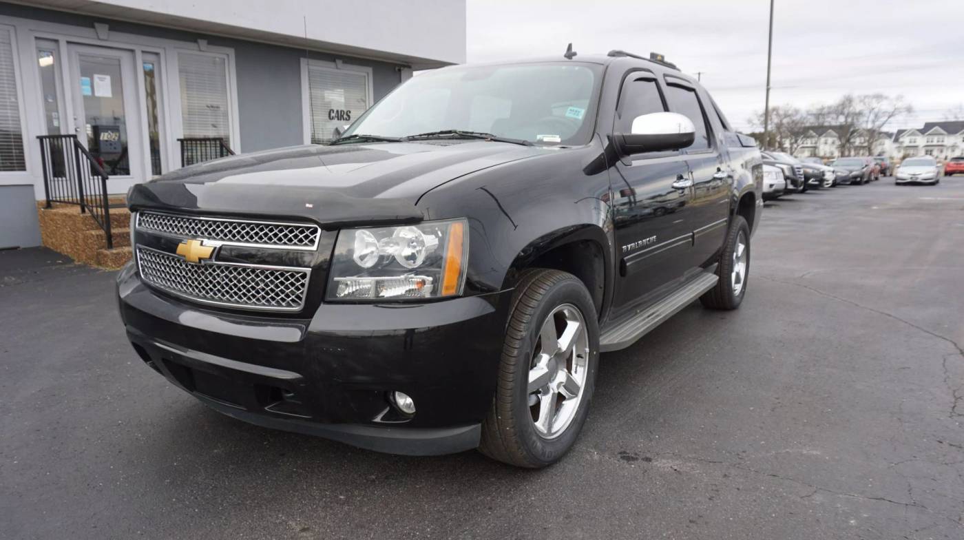 2013 Chevrolet Avalanche LT — Pickup Truck — 154,324 mi — Lebanon, TN