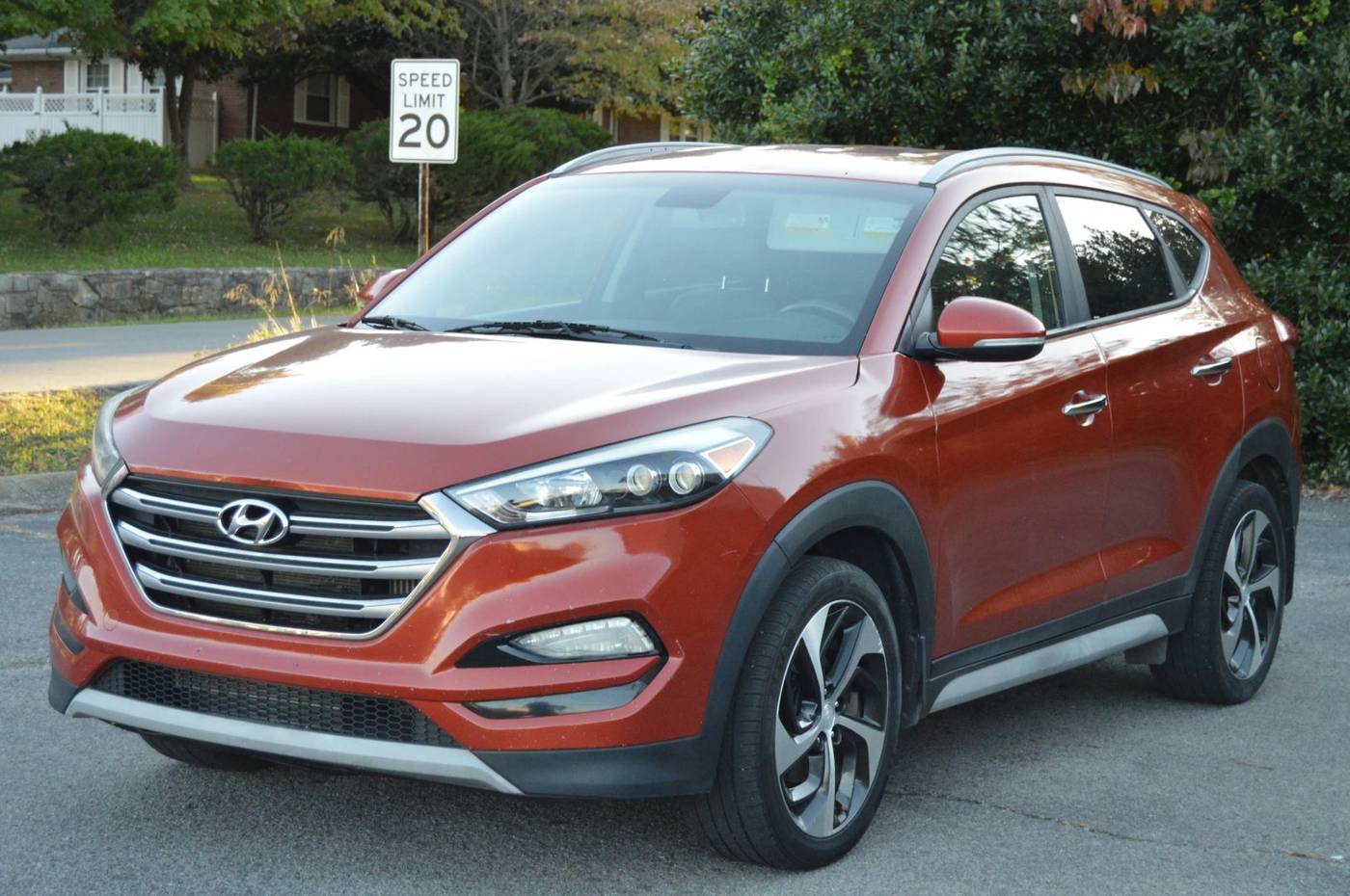 2017 Hyundai Tucson Limited — SUV — 128,642 mi — Clarksville, TN