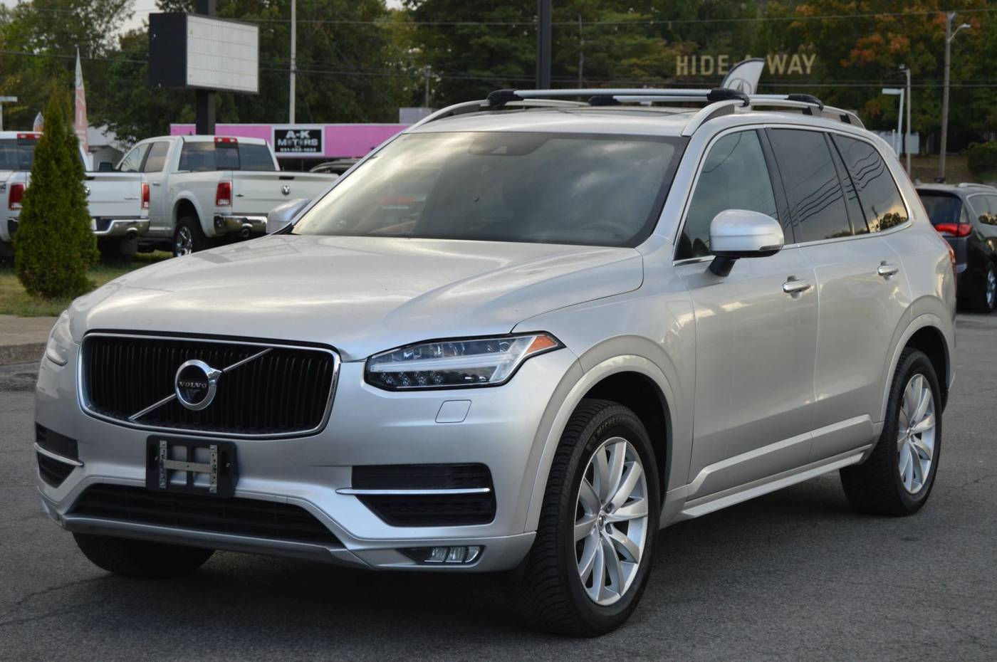 2016 Volvo XC90 T6 Momentum — SUV — 130,562 mi — Clarksville, TN