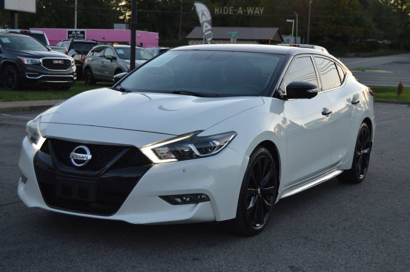 2018 Nissan Maxima SR — Sedan — 145,819 mi — Clarksville, TN