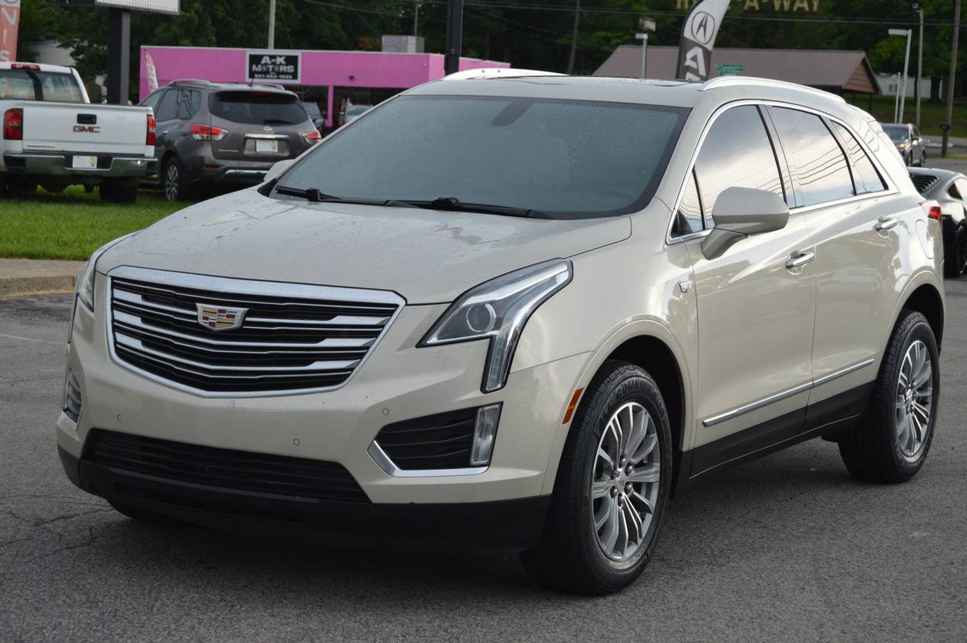 2017 Cadillac XT5 Luxury — SUV — 123,992 mi — Clarksville, TN
