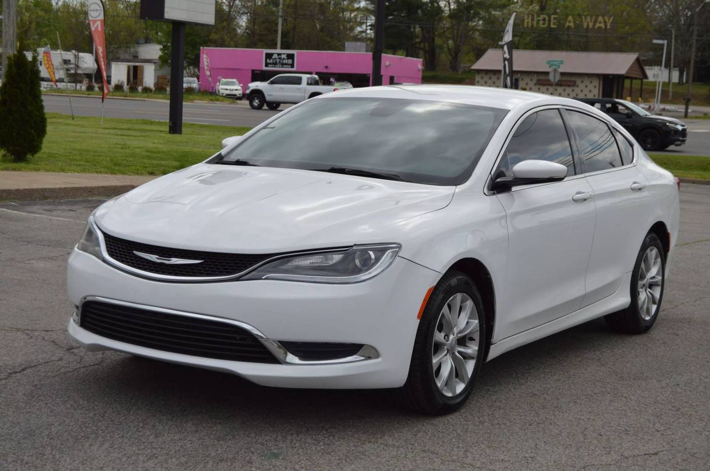 2015 Chrysler 200 C — Sedan — 96,814 mi — Clarksville, TN