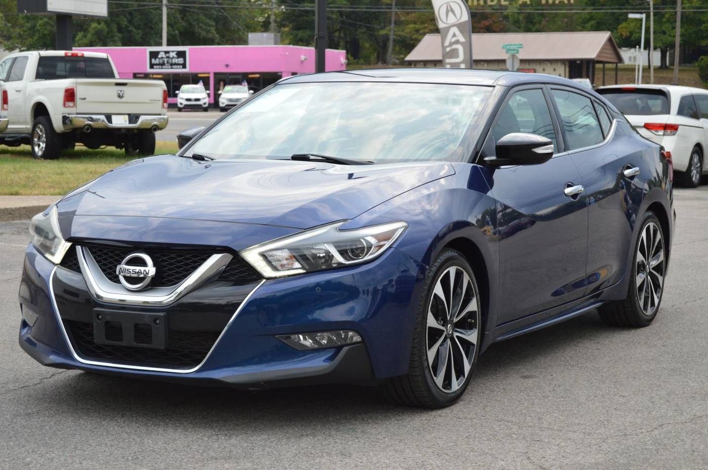 2017 Nissan Maxima SR — Sedan — 134,179 mi — Clarksville, TN