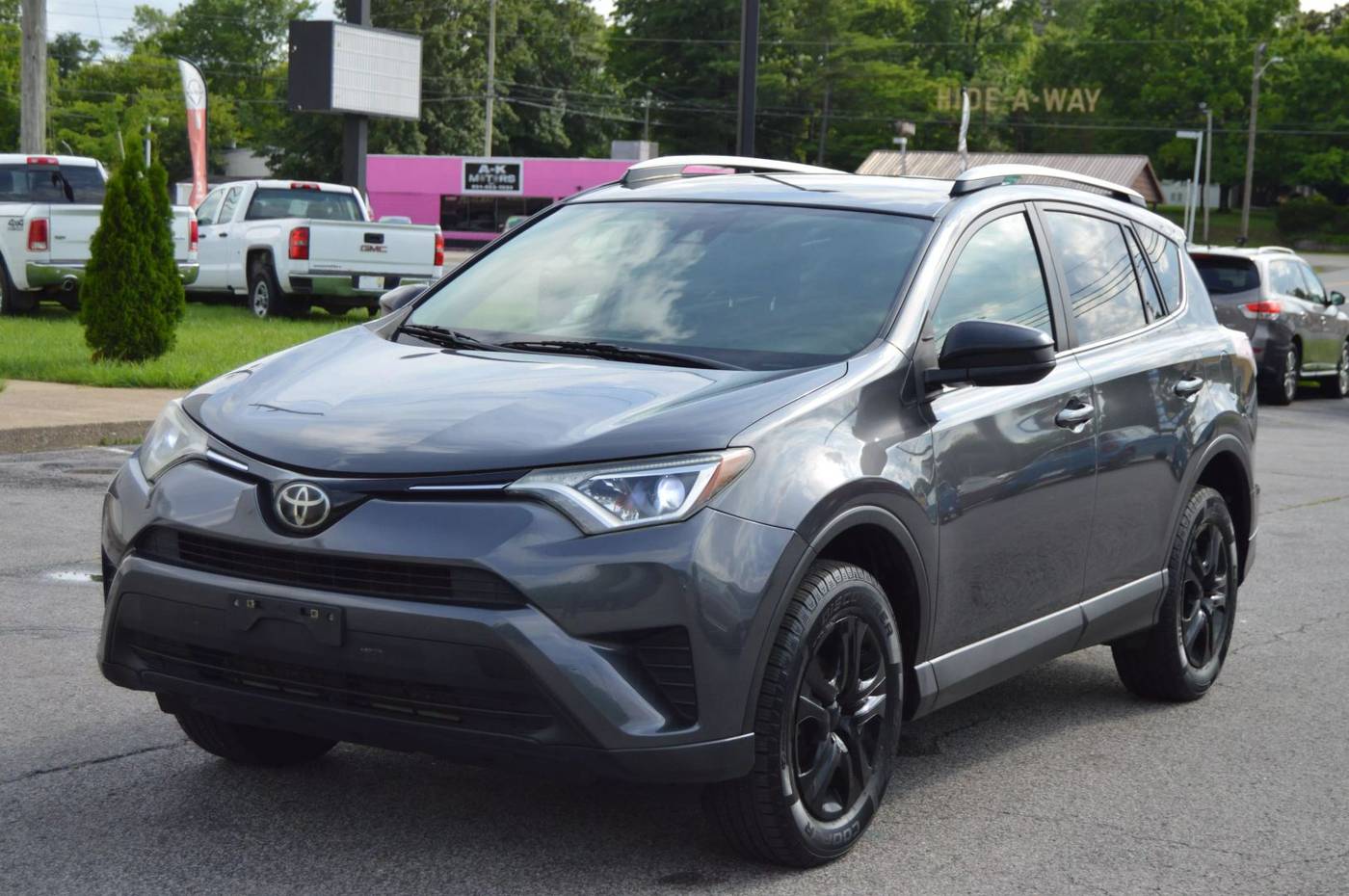 2017 Toyota RAV4 LE — SUV — 151,201 mi — Clarksville, TN