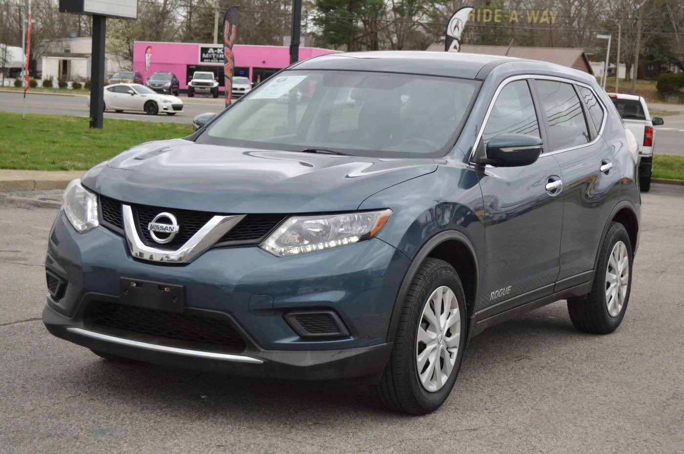 2014 Nissan Rogue S — SUV — 151,217 mi — Clarksville, TN