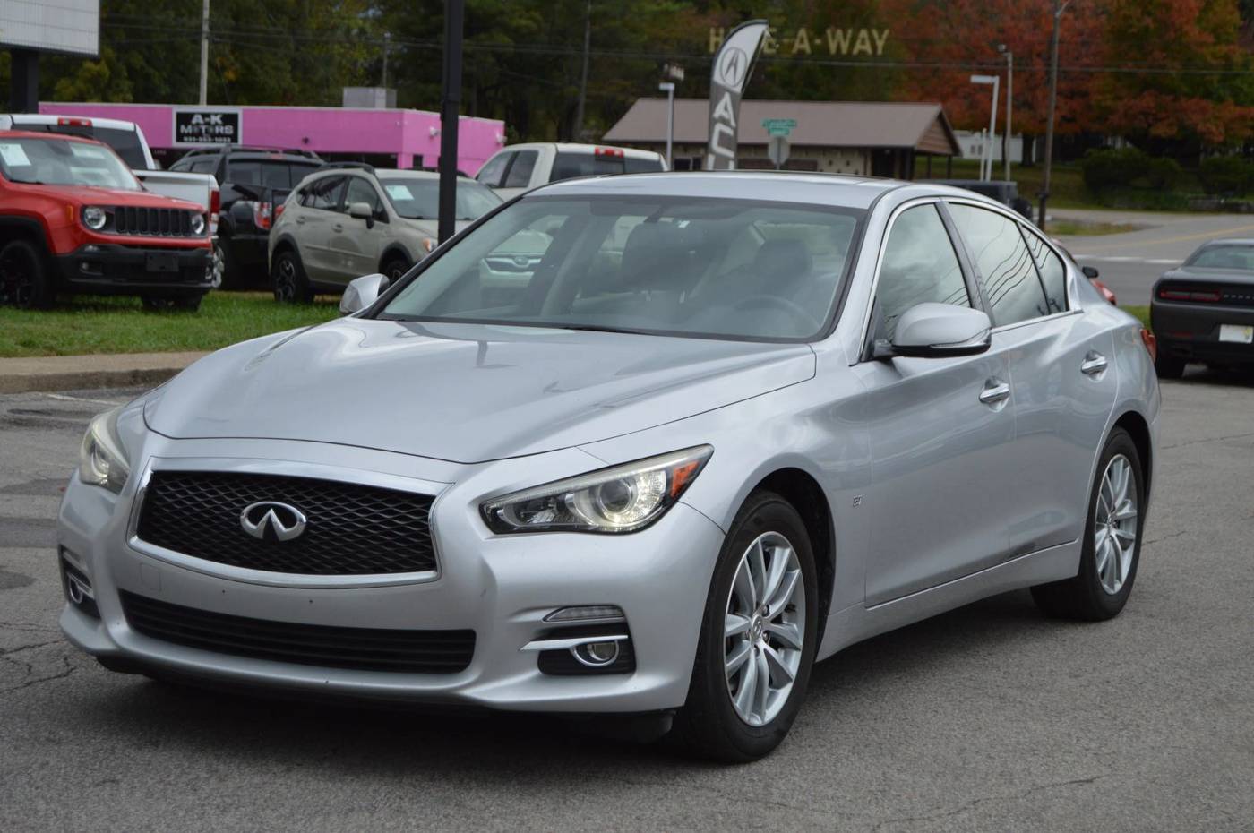 2015 Infiniti Q50 Premium