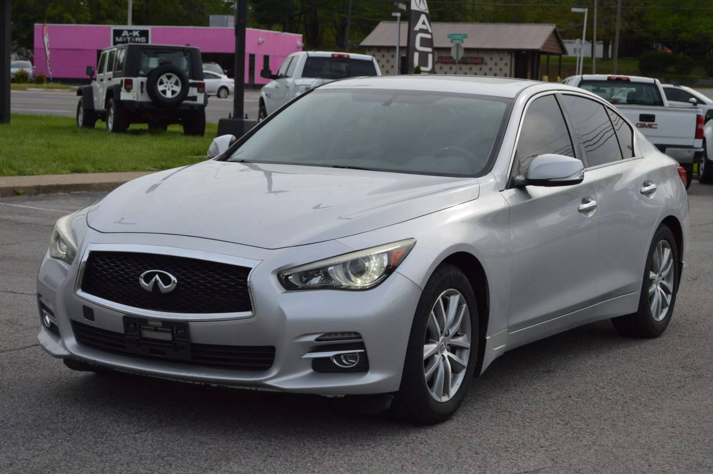2015 INFINITI Q50 Premium — Sedan — 139,484 mi — Clarksville, TN