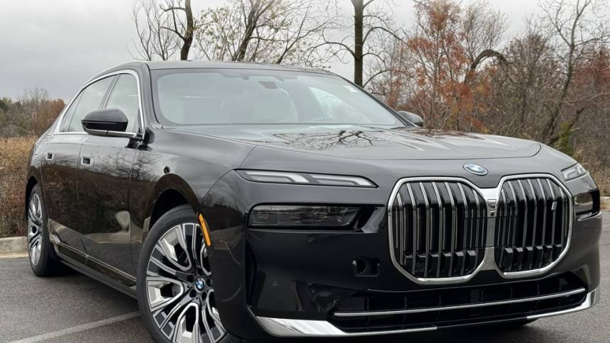 2025 BMW i7 xDrive60 — Sedan — 16 mi — Orland Park, IL