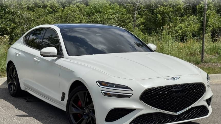 2023 Genesis G70 3.3T Standard