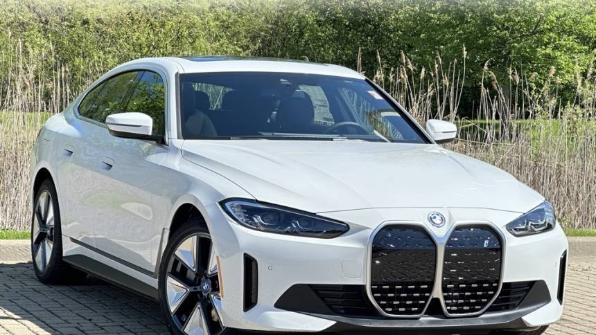 2024 BMW i4 eDrive35 — Sedan — 8 mi — Orland Park, IL