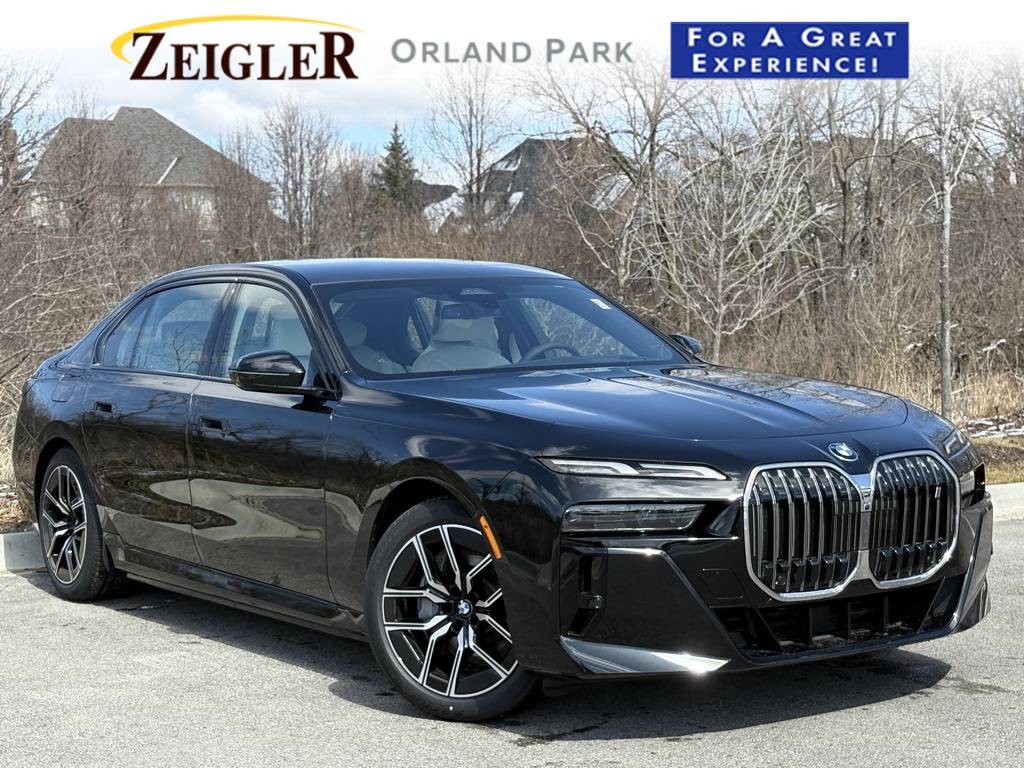 2025 BMW i7 xDrive60 — Sedan — 11 mi — Orland Park, IL