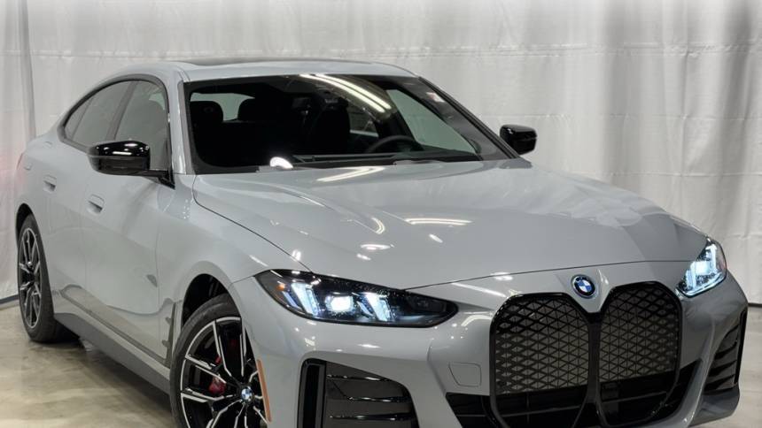 2025 BMW i4 xDrive40 — Sedan — 32 mi — Orland Park, IL