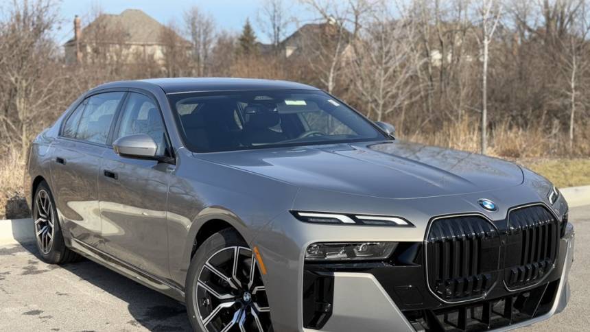 2025 BMW 7 Series 740i — Sedan — 21 mi — Orland Park, IL