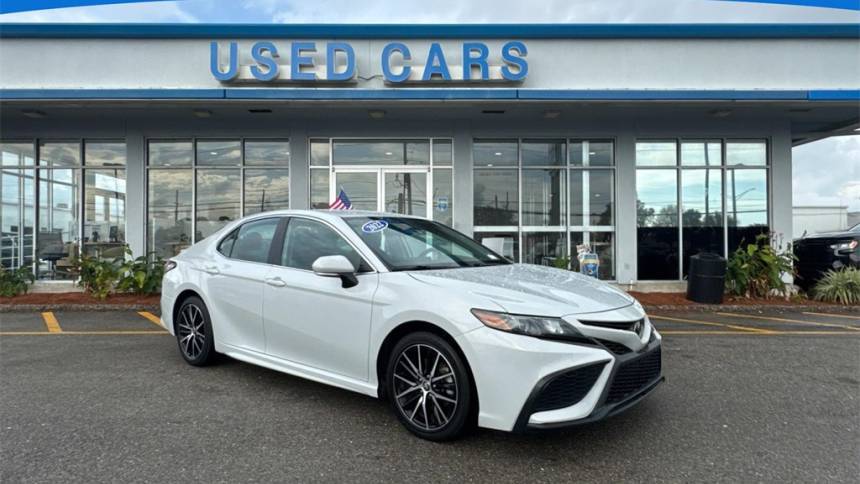 2022 Toyota Camry SE — Sedan — 56,121 mi — Kenner, LA