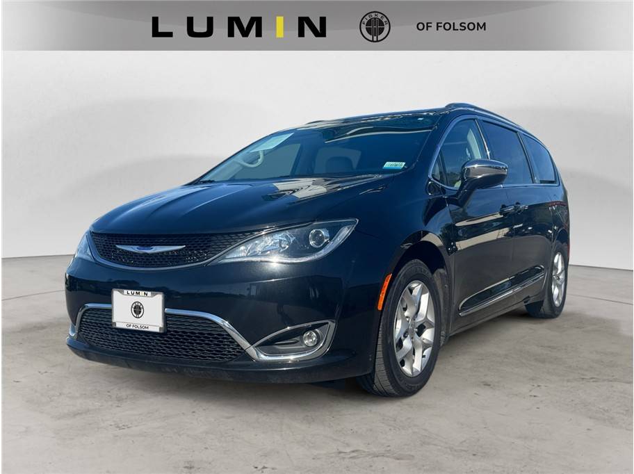 2020 Chrysler Pacifica Limited — Minivan — 70,097 mi — Folsom, CA