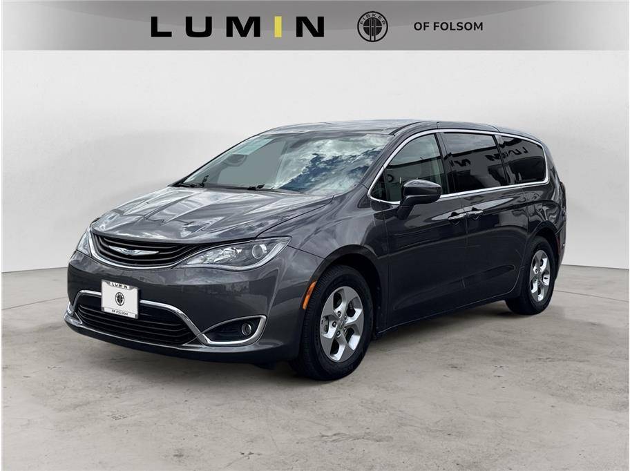 2018 Chrysler Pacifica Hybrid Touring Plus — Minivan — 88,967 mi — Folsom, CA