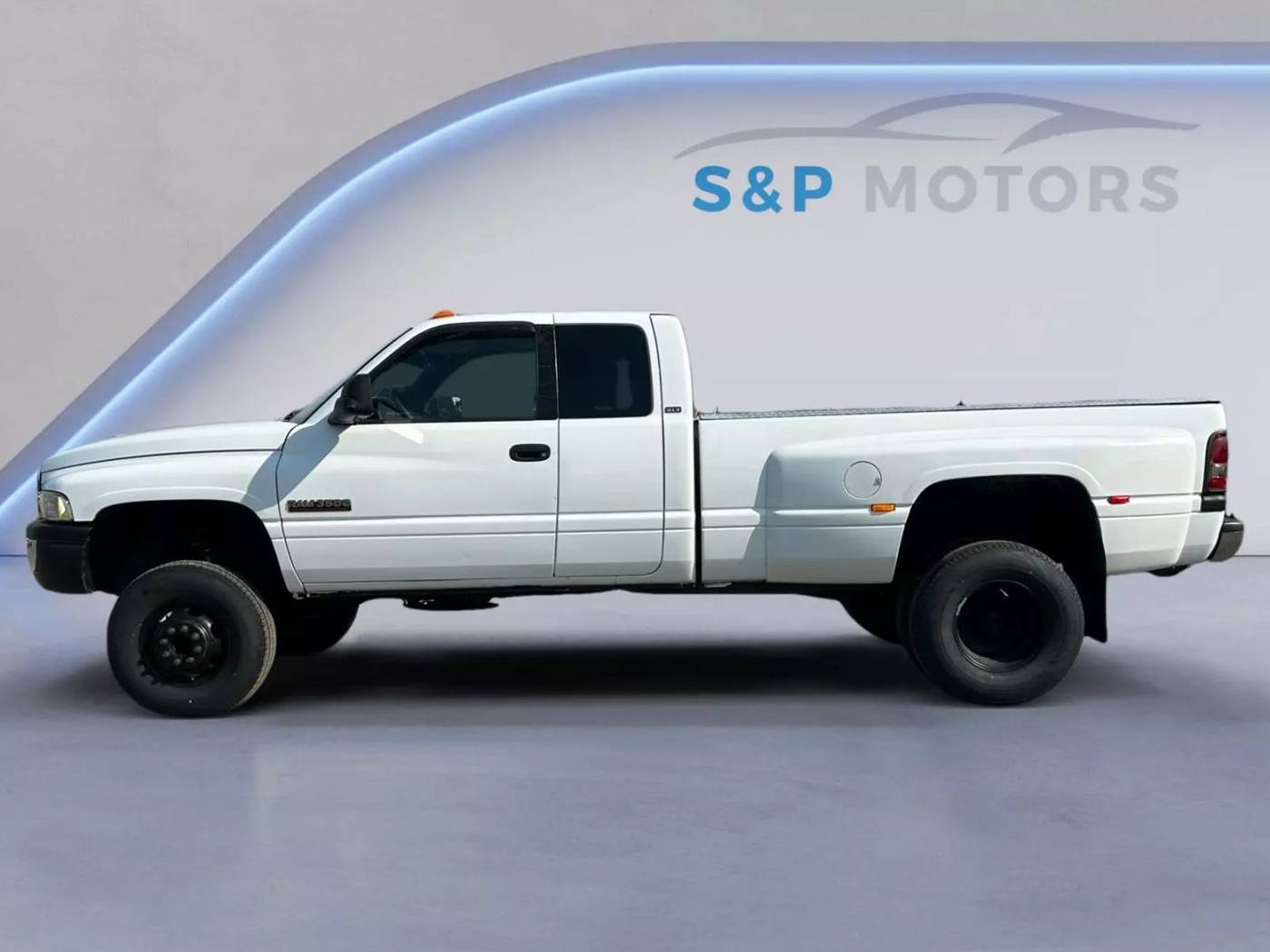 2000 Dodge Ram 3500 Base — Pickup Truck — 189,933 mi — Sacramento, CA