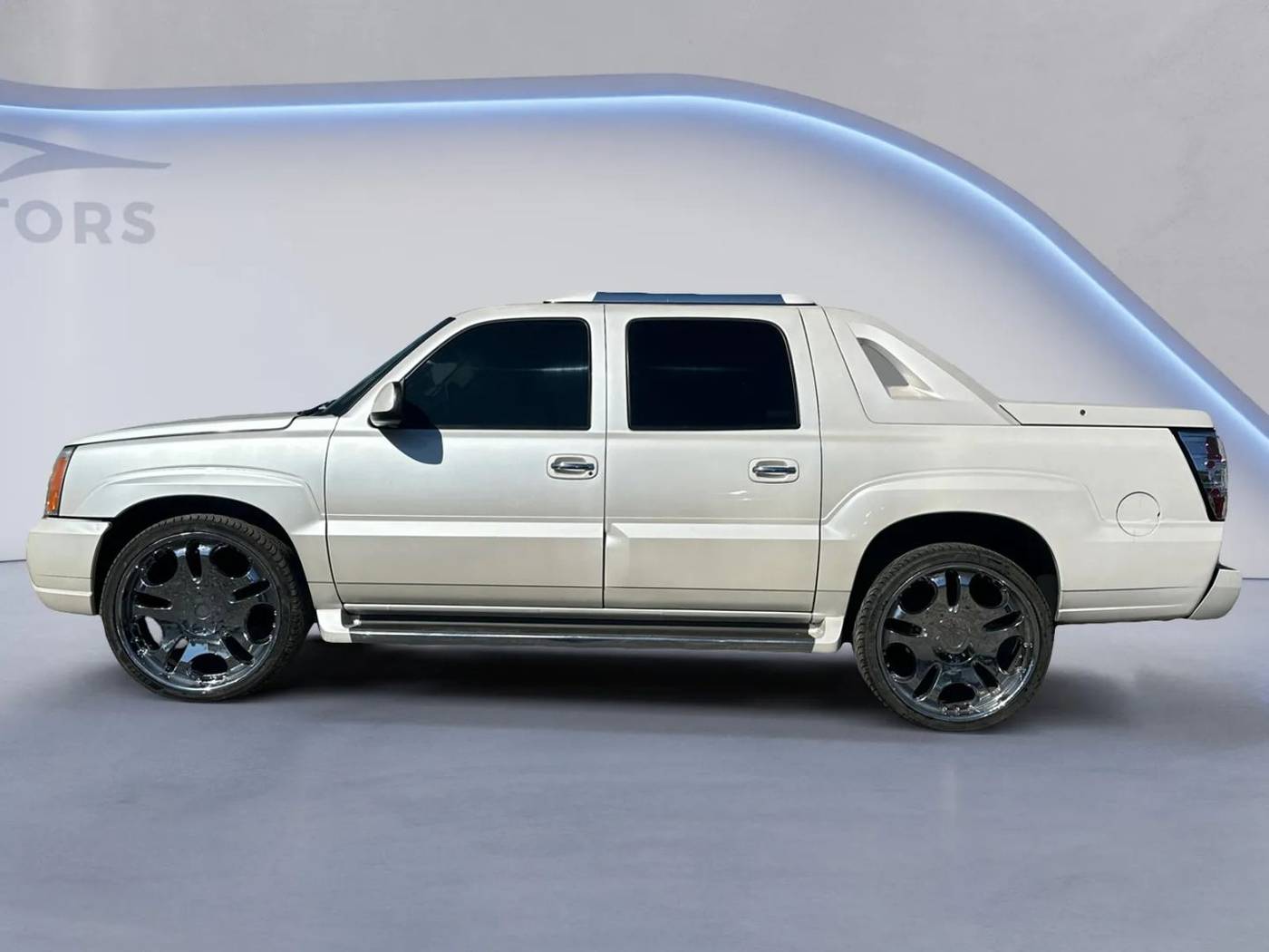 2002 Cadillac Escalade EXT Standard — Pickup Truck — 149,519 mi — Sacramento, CA