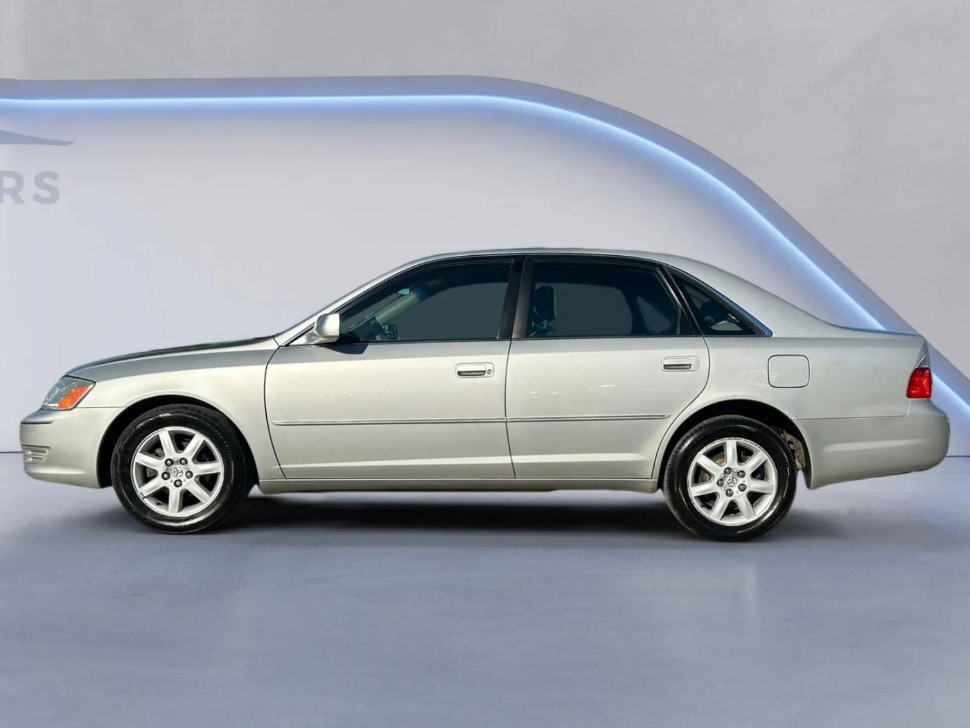 2004 Toyota Avalon XL — Sedan — 63,107 mi — Sacramento, CA