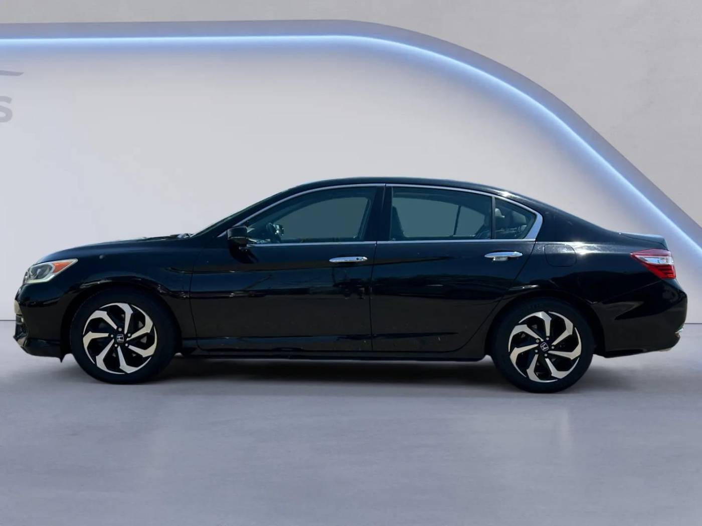 2016 Honda Accord EX-L V6 — Sedan — 166,781 mi — Sacramento, CA