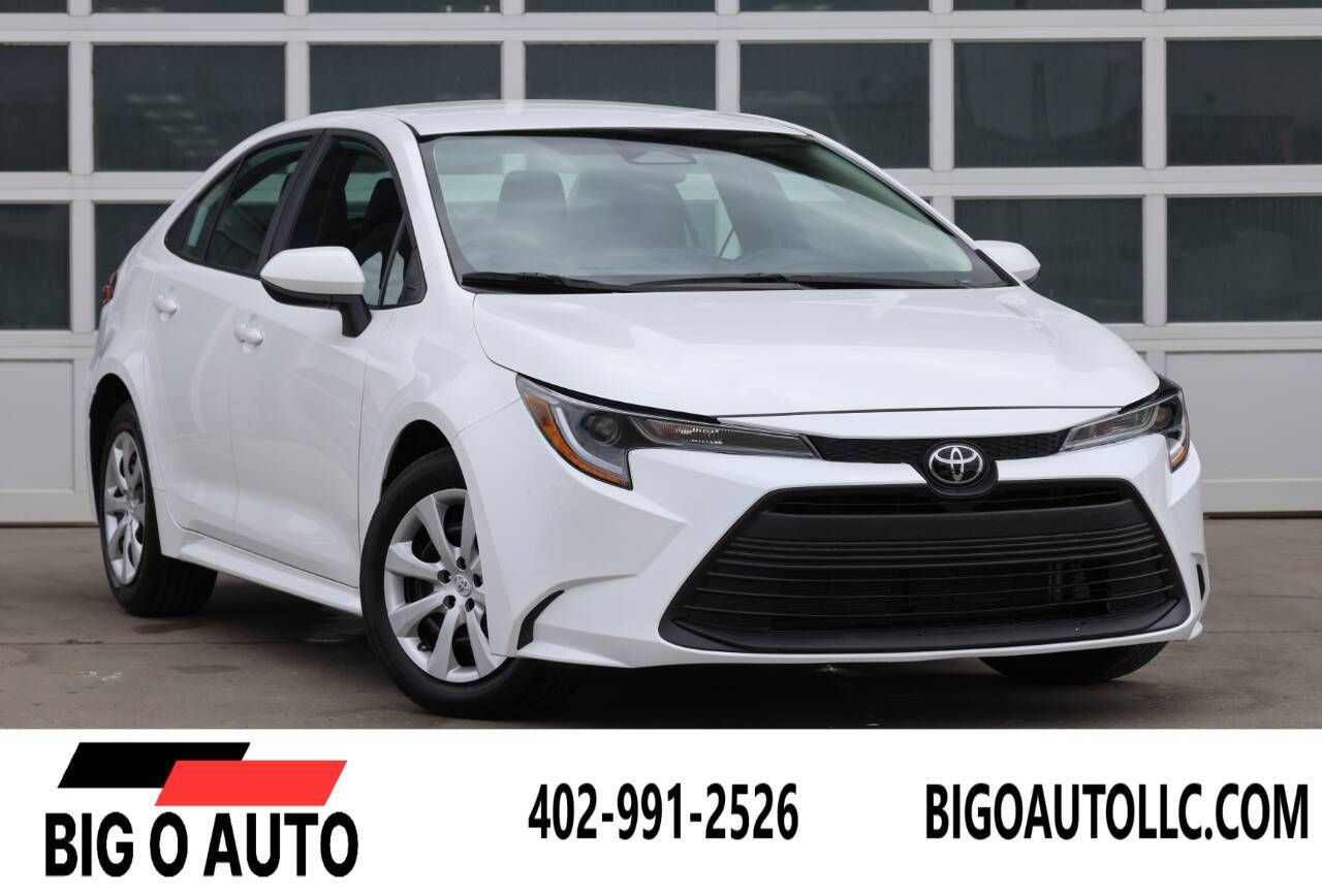 2025 Toyota Corolla LE — Sedan — 300 mi — Omaha, NE