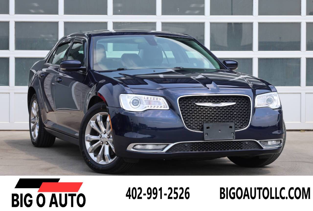 2016 Chrysler 300 Limited