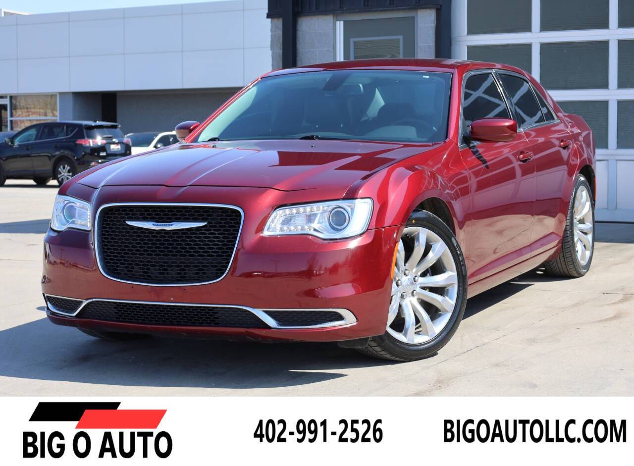2018 Chrysler 300 Touring L — Sedan — 61,000 mi — Omaha, NE