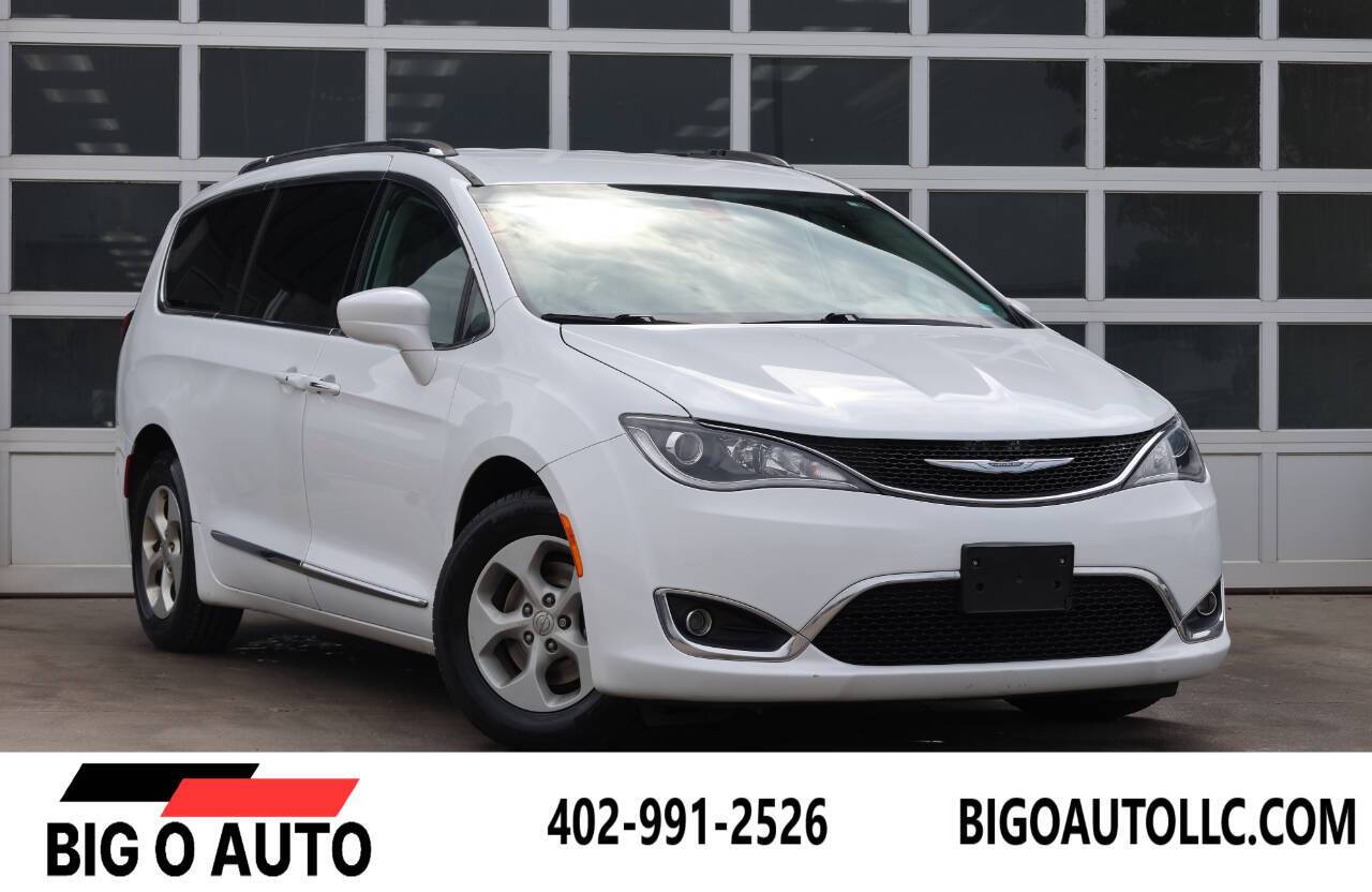 2017 Chrysler Pacifica Touring L Plus — Minivan — 73,000 mi — Omaha, NE