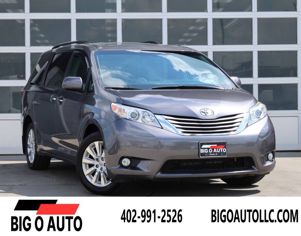 2016 Toyota Sienna XLE — Minivan — 74,000 mi — Omaha, NE