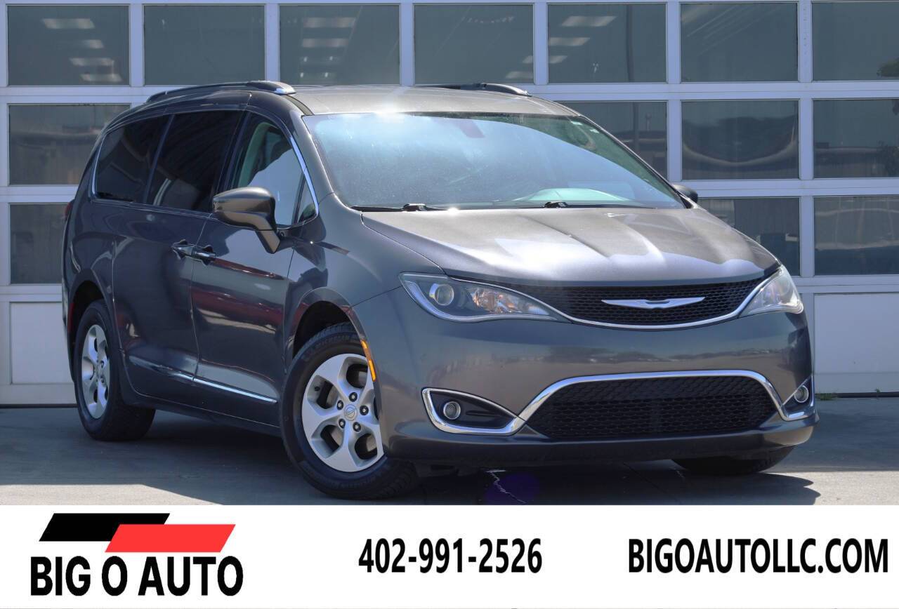 2017 Chrysler Pacifica Touring L Plus — Minivan — 111,000 mi — Omaha, NE