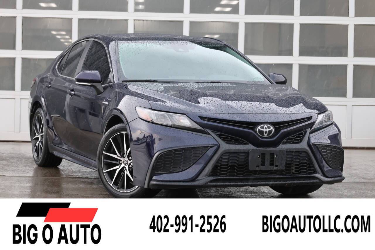 2022 Toyota Camry SE