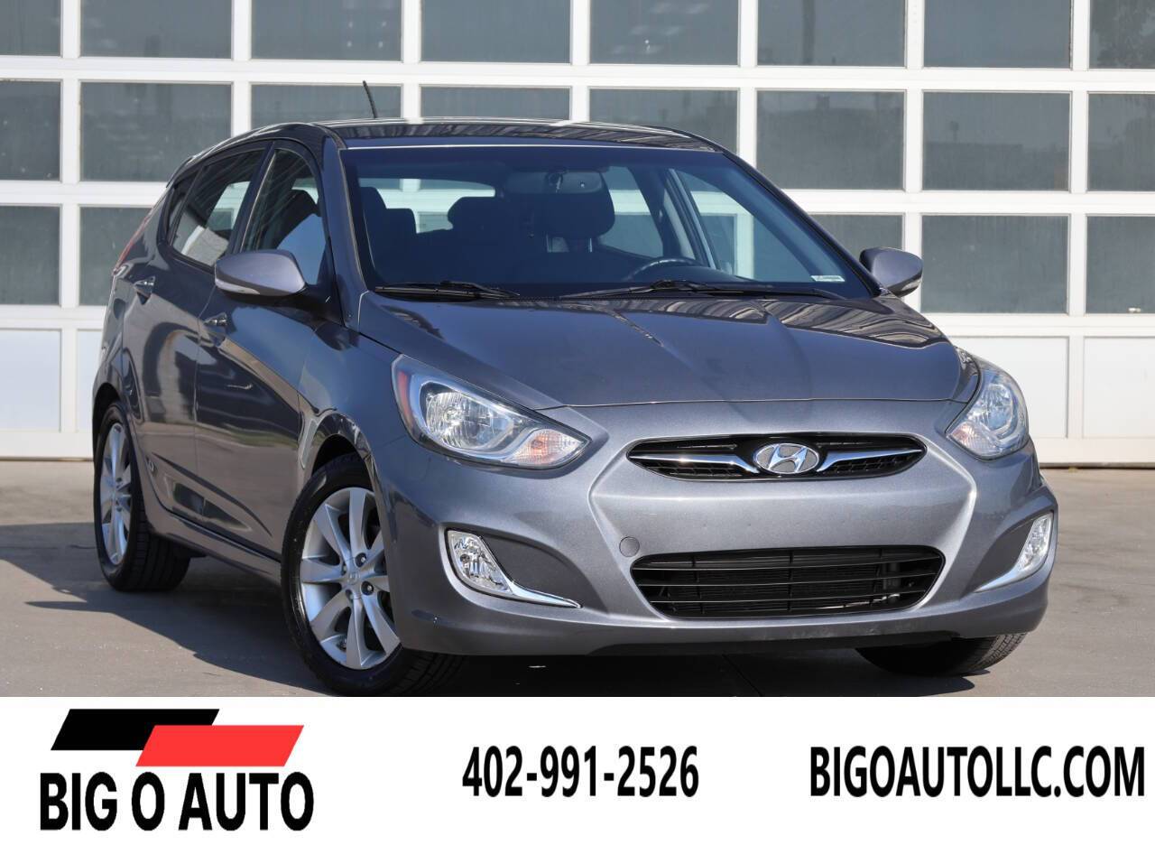 2013 Hyundai Accent SE — Hatchback — 76,000 mi — Omaha, NE