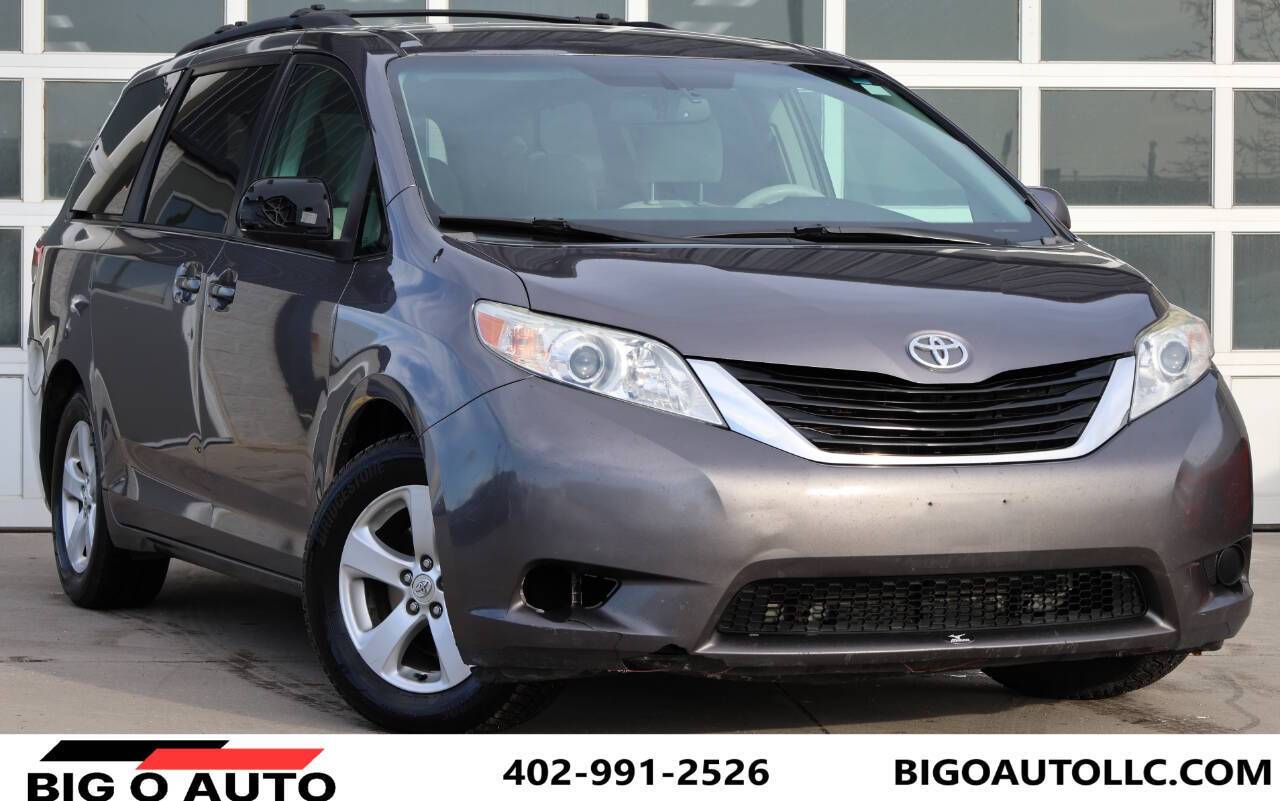 2011 Toyota Sienna LE — Minivan — 234,000 mi — Omaha, NE