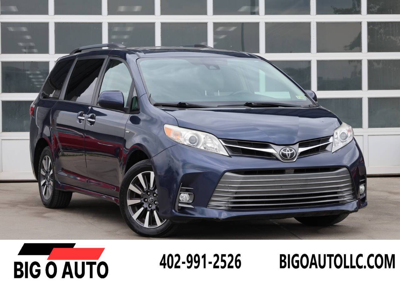2018 Toyota Sienna XLE Premium — Minivan — 44,000 mi — Omaha, NE