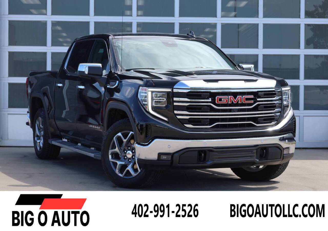 2024 GMC Sierra 1500 SLT — Pickup Truck — 4,000 mi — Omaha, NE
