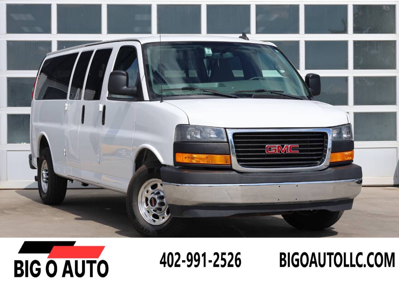 2018 GMC Savana Passenger LT — Passenger Van — 97,000 mi — Omaha, NE