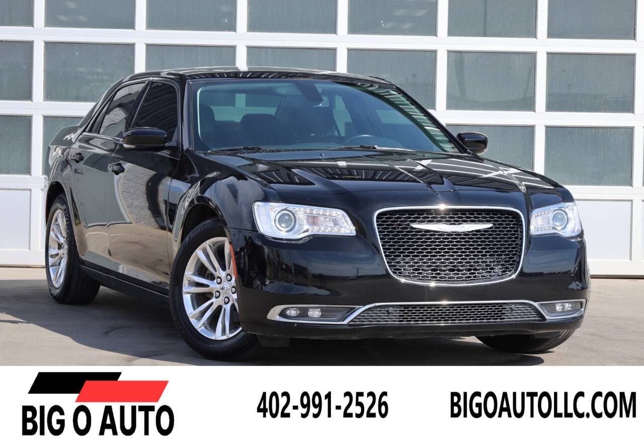 2021 Chrysler 300 Touring L — Sedan — 99,000 mi — Omaha, NE
