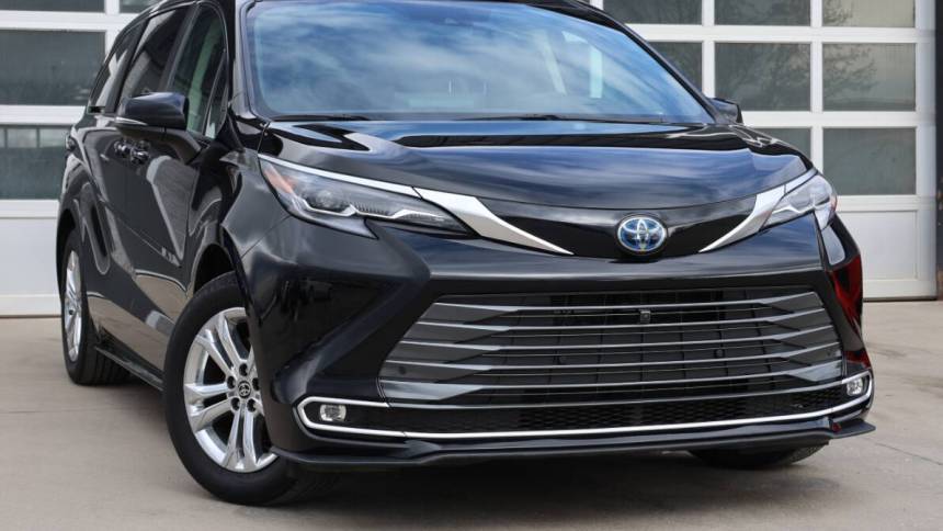 2021 Toyota Sienna Platinum 7-Passenger