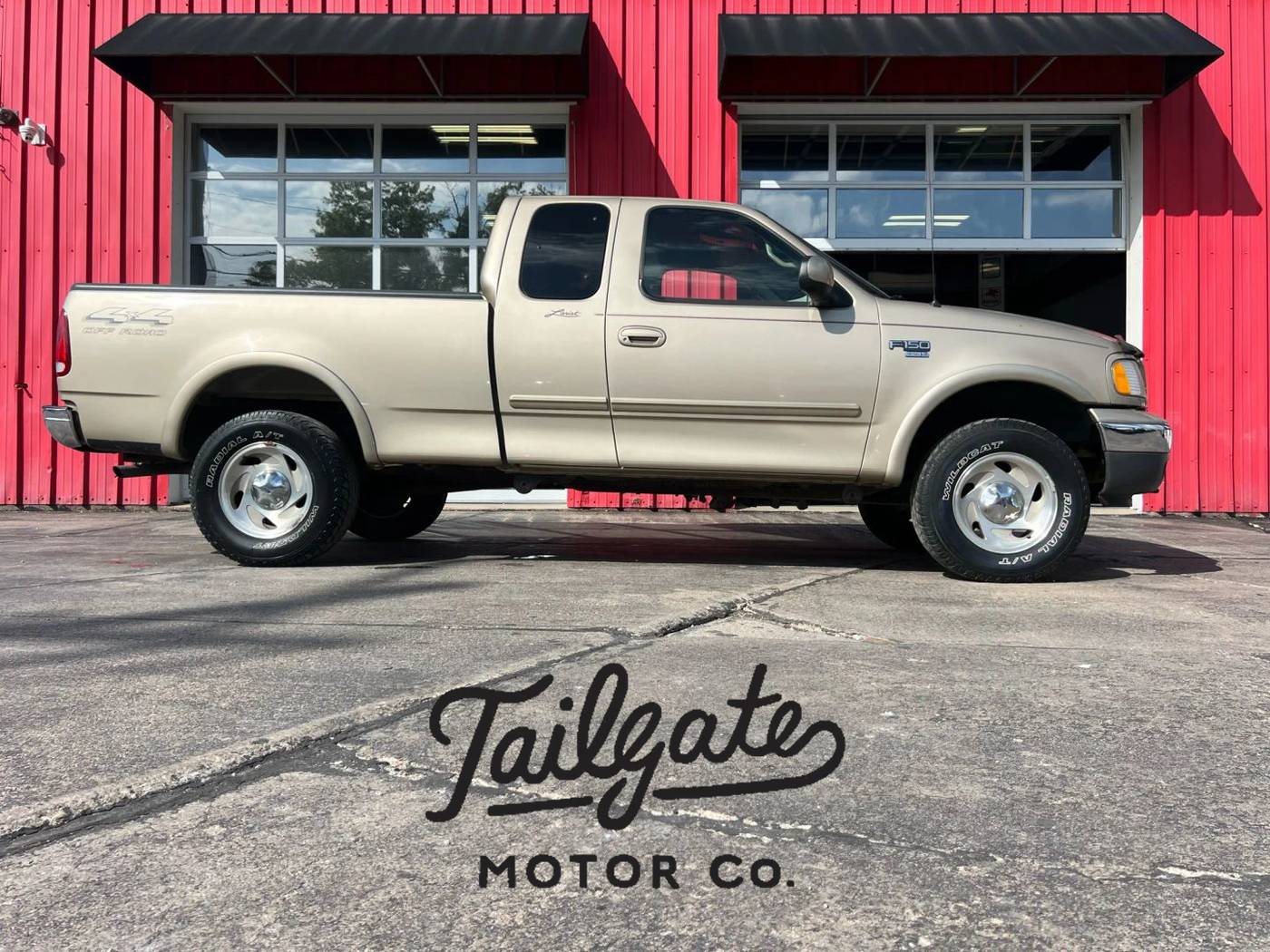 2000 Ford F-150 Base — Pickup Truck — 107,213 mi — Fremont, NE