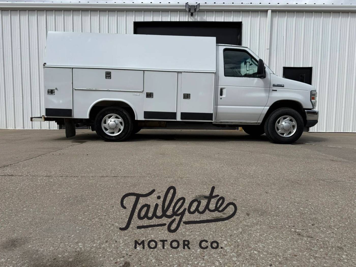 2012 Ford Econoline Commercial Cutaway E-350