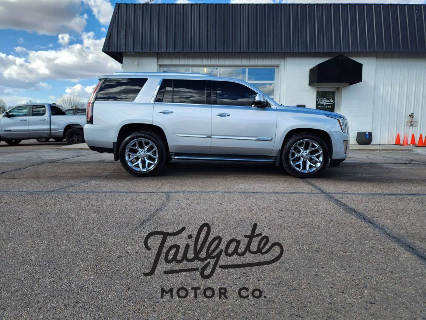 2017 Cadillac Escalade Luxury — SUV — 98,300 mi — Fremont, NE