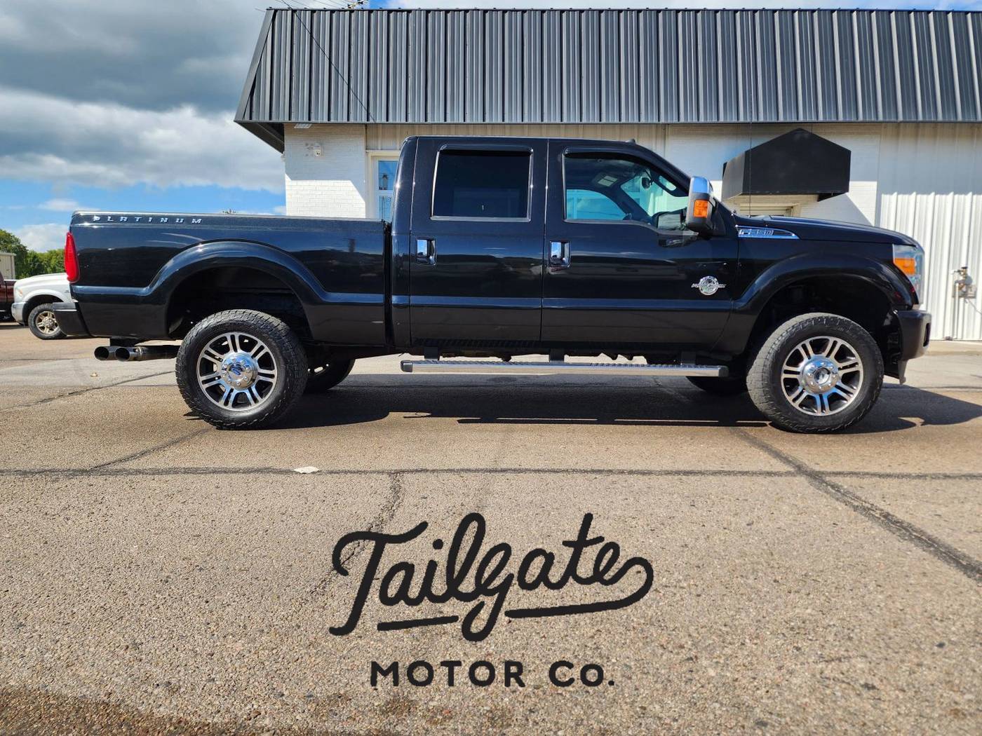 2015 Ford Super Duty F-350 Platinum — Pickup Truck — 119,216 mi — Fremont, NE