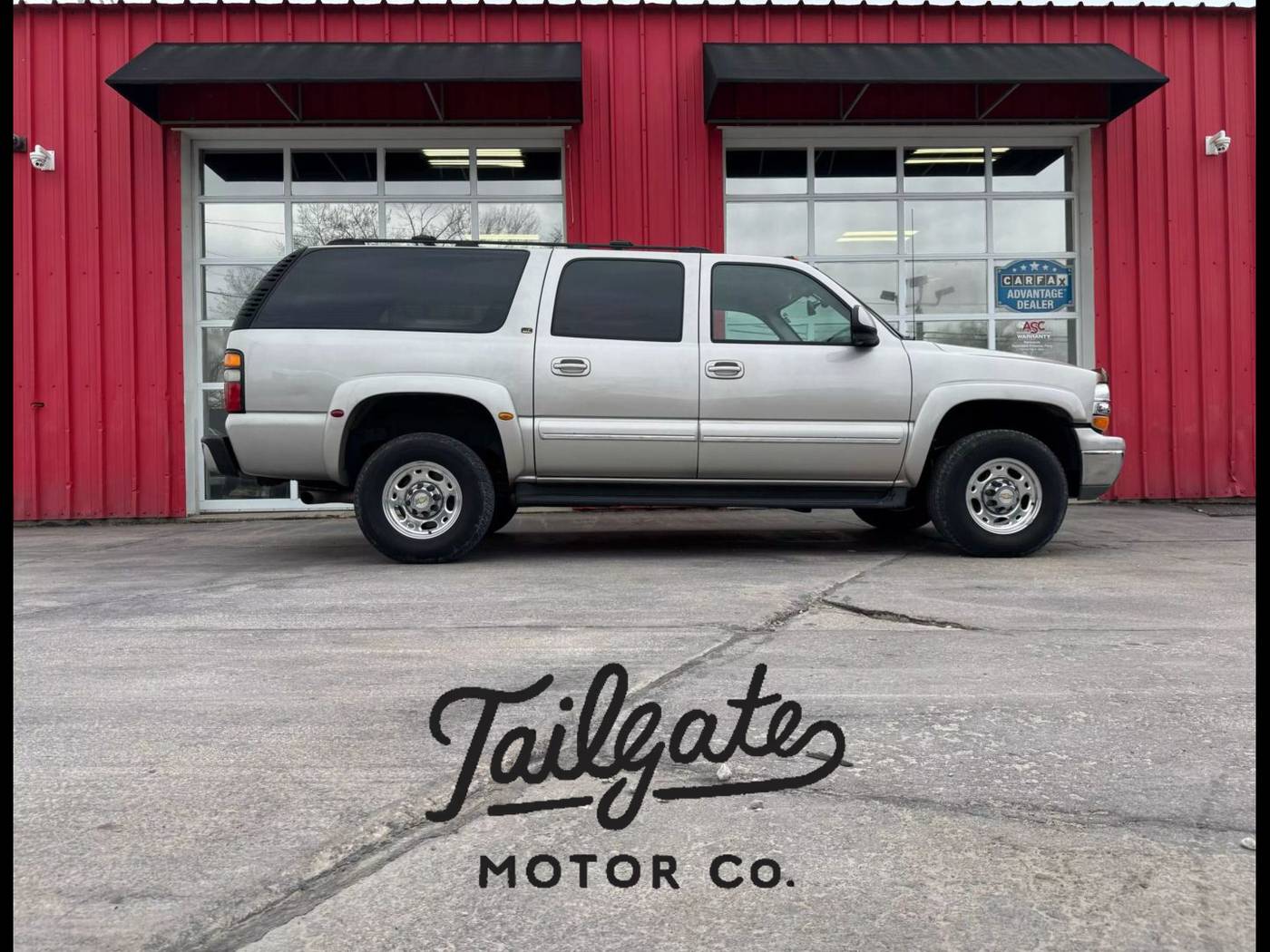 2004 Chevrolet Suburban LT — SUV — 114,513 mi — Fremont, NE
