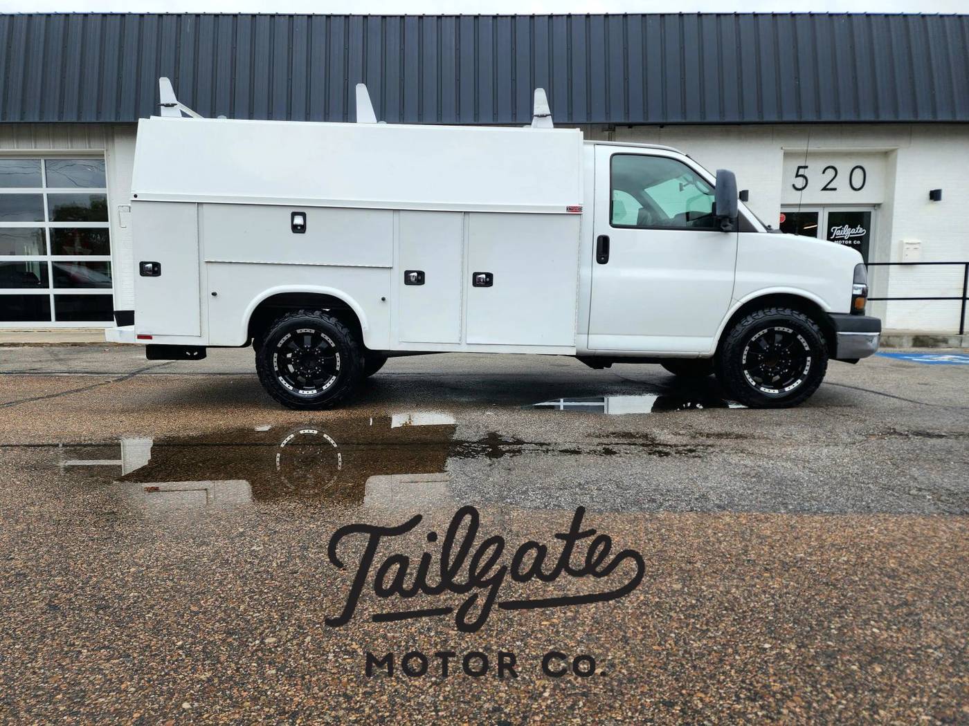 2014 Chevrolet Express Commercial Cutaway 3500 — Chassis Cab Truck — 64,521 mi — Fremont, NE