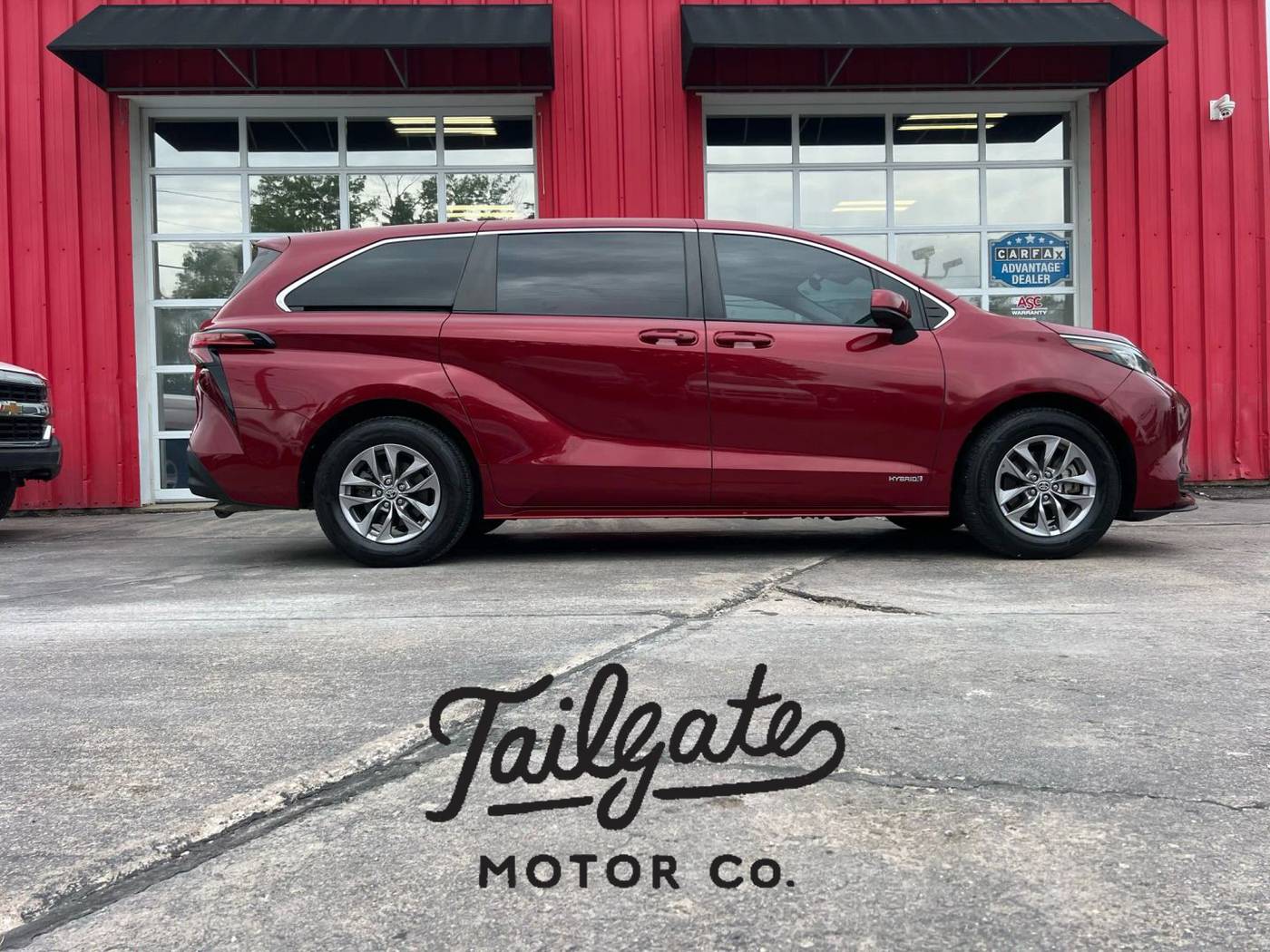 2021 Toyota Sienna LE — Minivan — 87,083 mi — Fremont, NE