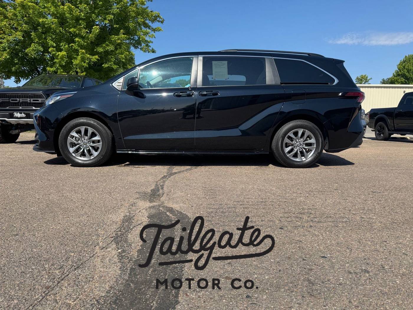 2022 Toyota Sienna LE — Minivan — 88,091 mi — Fremont, NE