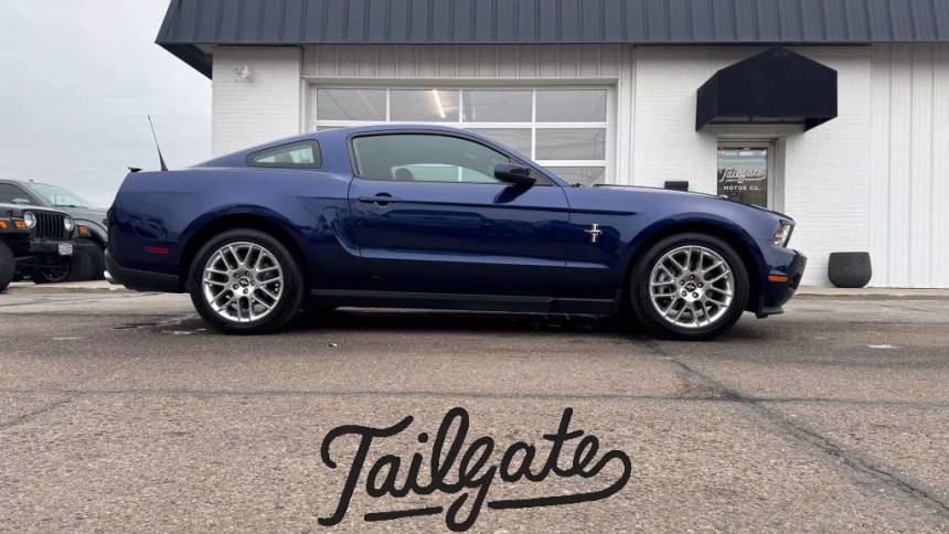 2012 Ford Mustang V6 — Coupe — 22,871 mi — Fremont, NE