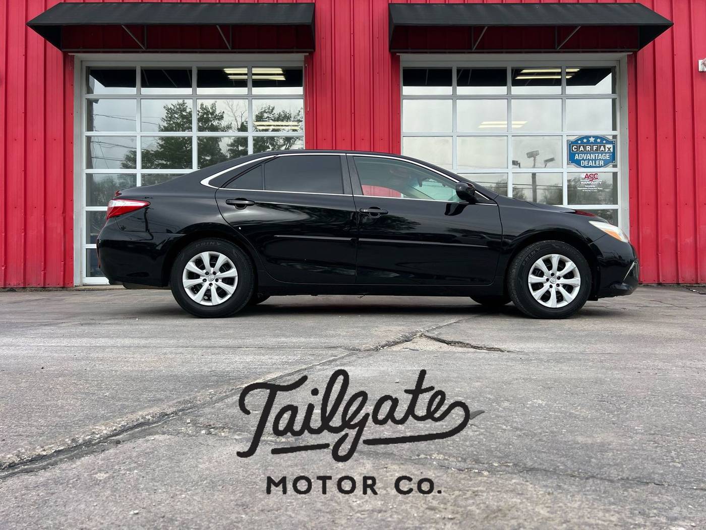 2016 Toyota Camry LE — Sedan — 118,021 mi — Fremont, NE