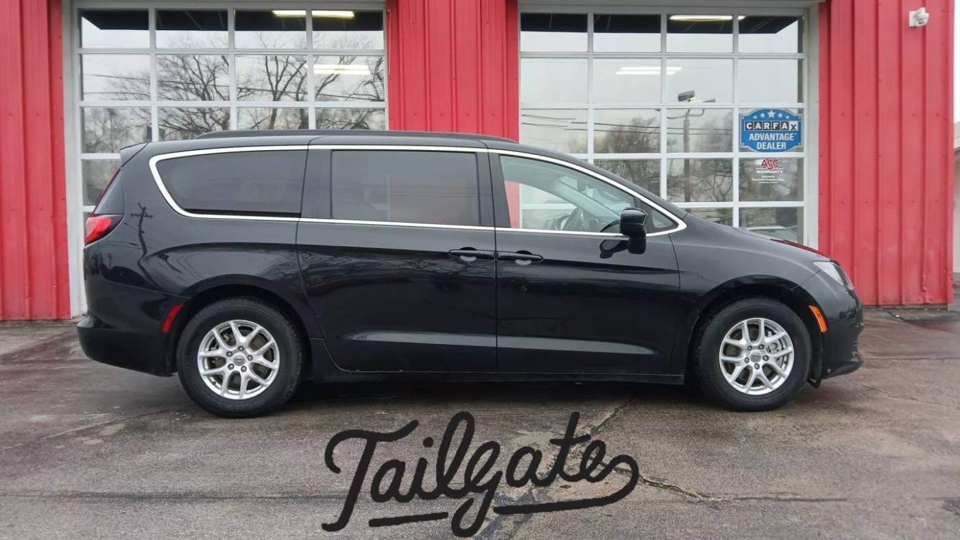 2021 Chrysler Voyager LXI — Minivan — 120,326 mi — Fremont, NE
